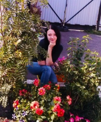 ✨
Вместе мы сможем окунуться в мир страсти, любви и удовольствия. 💕 Мои услуги включают классический секс, эротический массаж, стриптиз и многое другое. Я открыта для экспериментов и готова исполнить ваши самые сокровенные фантазии. 😉
Фото, которые вы видите, настоящие и гарантированно принадлежат мне. Для вашей анонимности моё лицо не показано на фото, но вы не останетесь разочарованы, ведь мои формы идеальны. 🌟
Мои клиенты ценят меня за нежность, профессионализм и внимание к их желаниям. Я создам атмосферу релакса и комфорта, чтобы вы полностью расслабились и насладились нашей встречей. 💋
Оставьте свои заботы и суету за порогом — я помогу вам забыть обо всём и погрузиться в мир наслаждения. 👄 Не упустите возможность провести время с настоящей леди, живущей в Москве! 🌃
Оставьте заявку на встречу со мной — и я обещаю, что это будет незабываемо! 💫 Зинаида